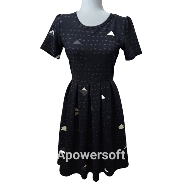 LuLaRoe Dresses & Skirts - LulaRoe Amelia Geometric A-Line Dress